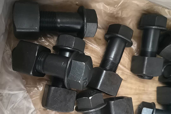 Selling High Strength Track Chain Bolt And Nut For Hitachi EX100 5