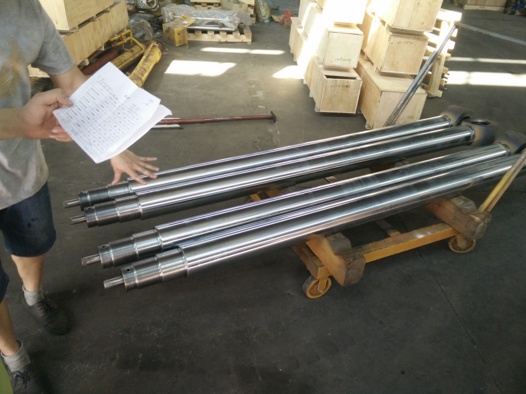 Sell hydraulic excavator boom Cylinder bucket cylinder and arm cylinder